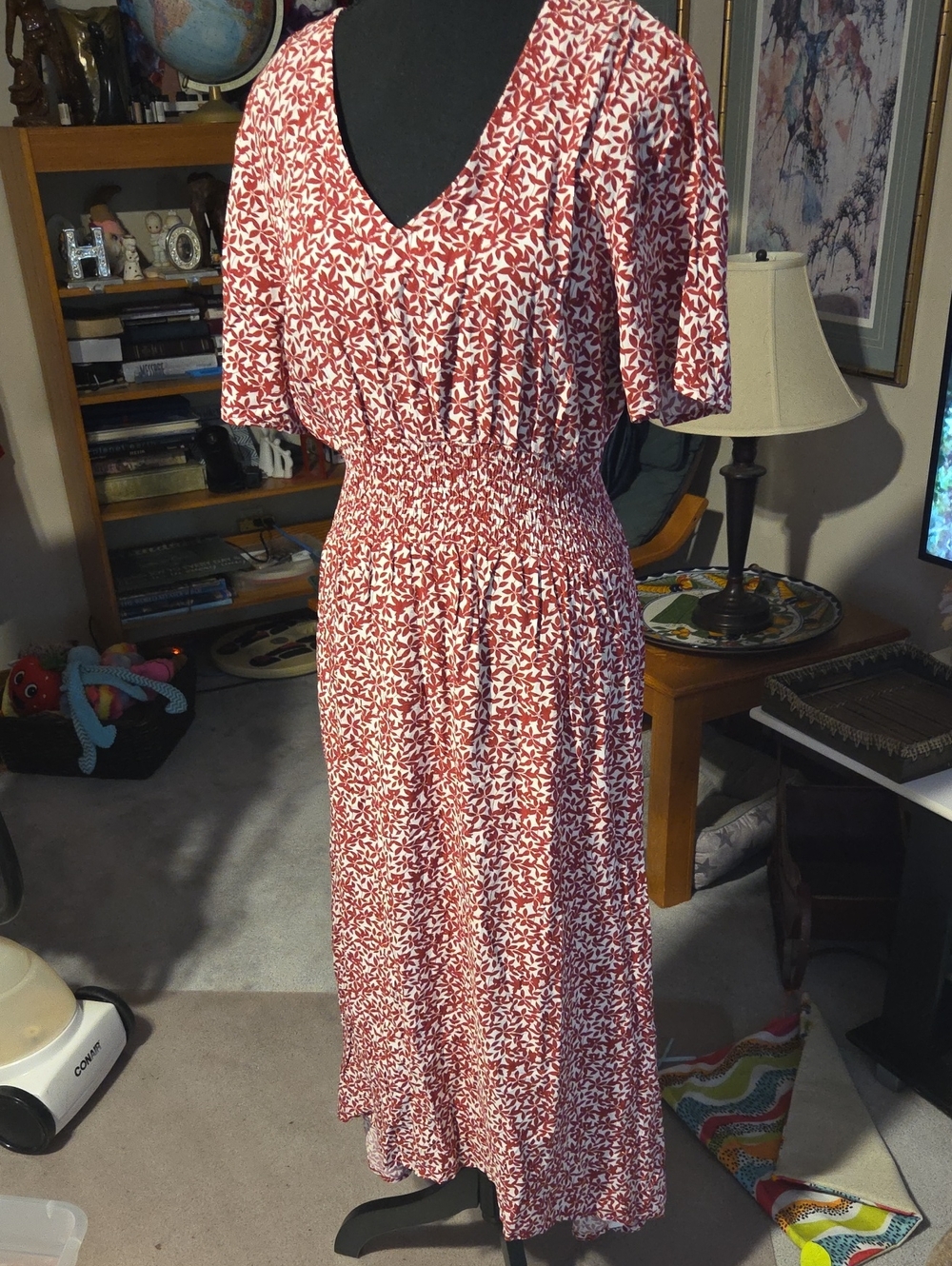 Women's Red Floral V-Neck Midi Dress
